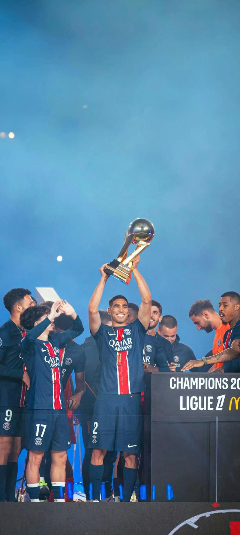 贝克汉姆夺冠宣言：你把球交给梅西，他就能创造机会！（贝克汉姆誓夺冠：把球交给梅西，机会自来！）