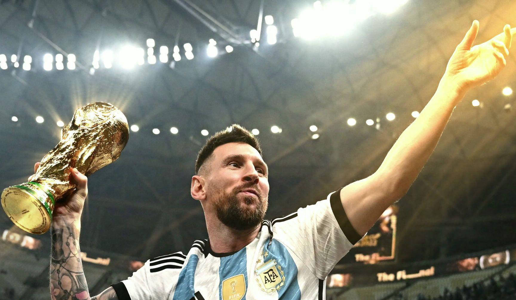 小将卡尔：我从基米希和凯恩身上学到了很多，很开心在拜仁踢球（卡尔：从基米希和凯恩身上获益匪浅，在拜仁踢球让我很开心）