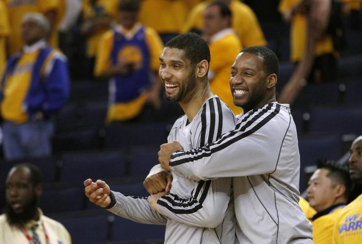 谁更胜一筹？美媒对比凯尔特人和湖人队史荣誉及数据（美媒对比湖人与凯尔特人队史荣誉与数据，谁占上风？）