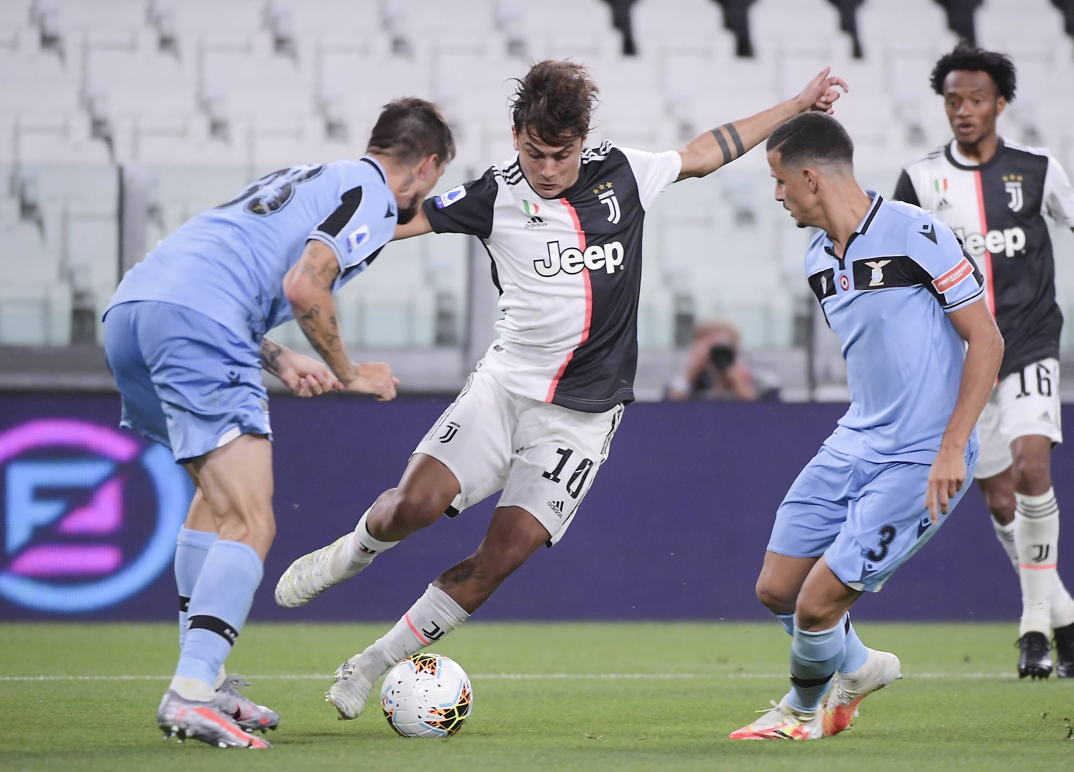 红星新闻：华夏幸福583万买两场比赛，一中间人截留超300万（红星新闻称华夏幸福花583万购两场比赛，中间人抽走逾300万）