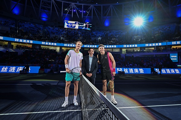 让他的竞技 让他的竞技