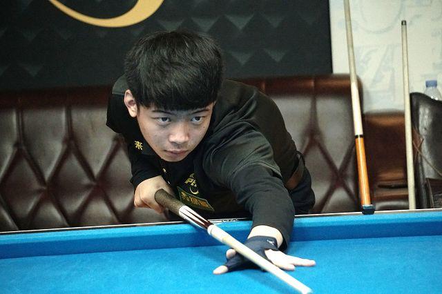 而居莱尔正 而居莱尔正